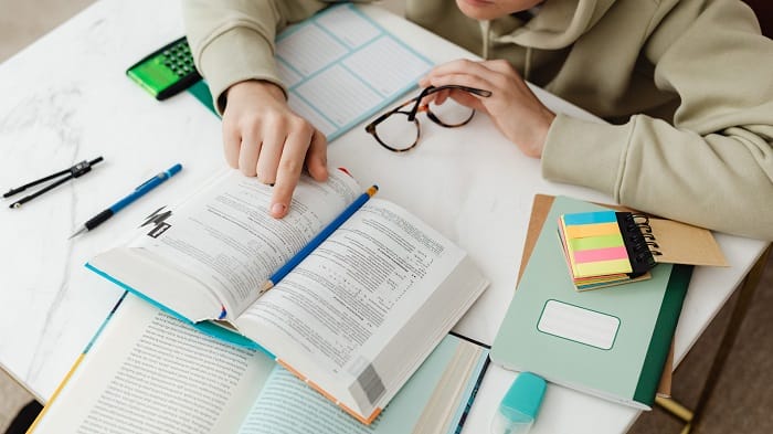 Đọc nhiều tài liệu giúp khắc phục tình trạng viết sai chính tả