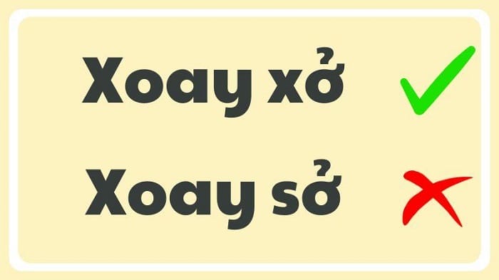 Xoay xở là từ viết đúng chính tả, còn xoay sở là từ viết sai